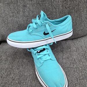 Nike Turquoise Sneakers